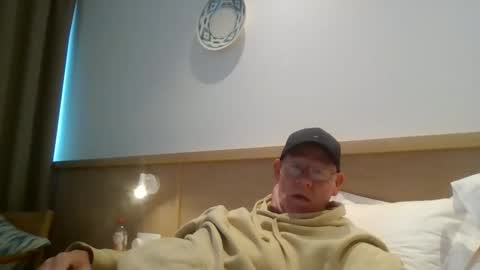 kevlooking4sez online show from 8, 5, 2026