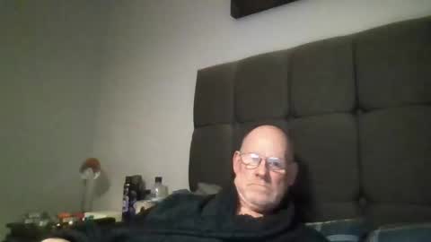 kevlooking4sez online show from 20, 5, 2026