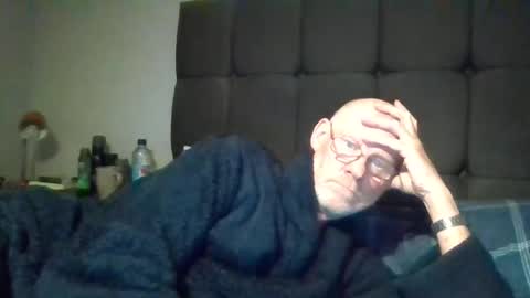 kevlooking4sez online show from 11, 6, 2026