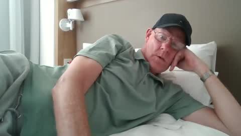 kevlooking4sez online show from 19, 6, 2026
