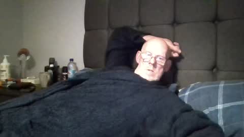 kevlooking4sez online show from 15, 7, 2026