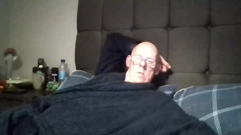 kevlooking4sez online show from 16, 7, 2026