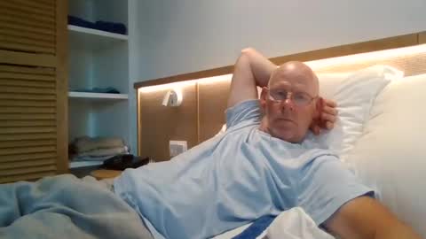 kevlooking4sez online show from 31, 7, 2026