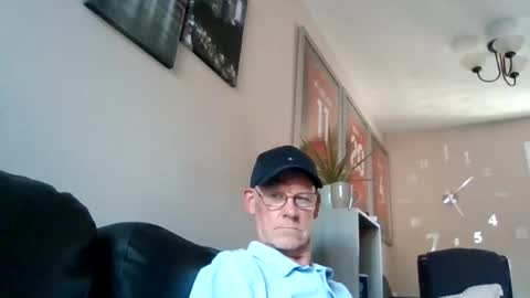 kevlooking4sez online show from 6, 8, 2026