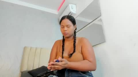 Snapshot of keyla_mejia chatting on 3, 5, 2026 Keyla online show from 3, 5, 2026