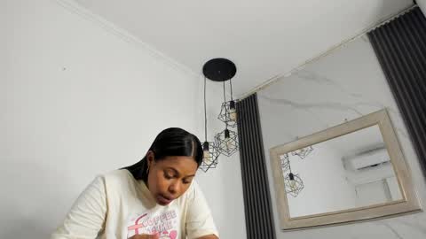 Snapshot of keyla_mejia chatting on 27, 5, 2026 Keyla online show from 27, 5, 2026