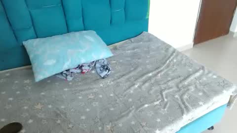 keyla_moon_ online show from 4, 4, 2026