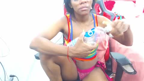 Sandy Saenz online show from 5, 1, 2025