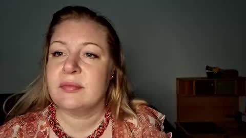 Snapshot of khaleesi0890 chatting on 17, 11, 2025 khaleesi0890 online show from 17, 11, 2025