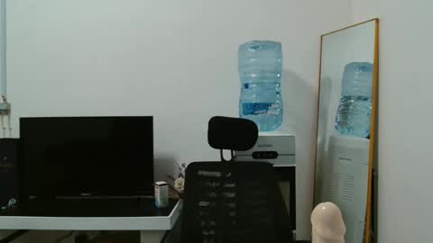 Snapshot of khaleesi7777777 chatting on 27, 11, 2025 Khaleesi online show from 27, 11, 2025