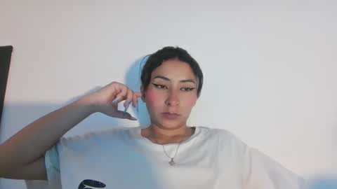 Snapshot of khaleesi_j chatting on 12, 3, 2025 khaleesi_j online show from 12, 3, 2025