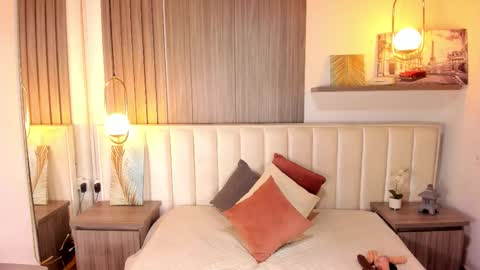 Kharla Marin online show from 12, 10, 2025