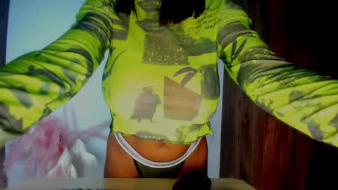 khate_smith online show from 9, 10, 2025