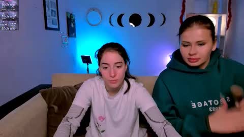 Snapshot of khloebeauty chatting on 2, 2, 2026 khloebeauty online show from 2, 2, 2026