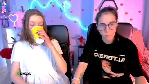 khloebeauty online show from 7, 4, 2026