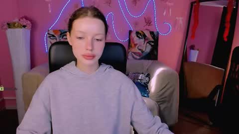 Snapshot of khloebeauty chatting on 8, 6, 2026 khloebeauty online show from 8, 6, 2026