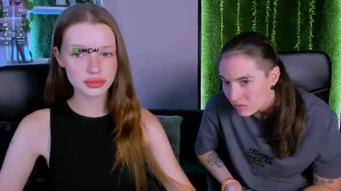 Snapshot of khloebeauty chatting on 6, 7, 2026 khloebeauty online show from 6, 7, 2026