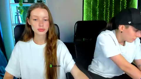 Snapshot of khloebeauty chatting on 7, 7, 2026 khloebeauty online show from 7, 7, 2026