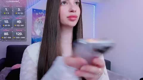 Snapshot of khloeforever chatting on 21, 10, 2025 khloe online show from 21, 10, 2025