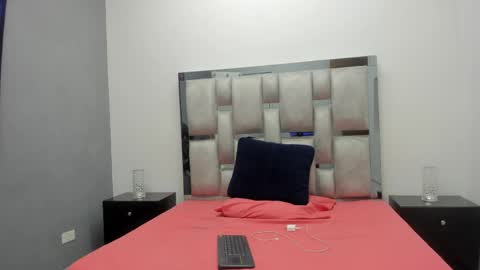 Snapshot of khris__evans chatting on 10, 4, 2026 Kris Evans online show from 10, 4, 2026