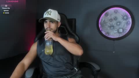 Khriss brown online show from 18, 11, 2025