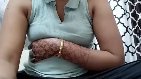 Snapshot of khushisinghh chatting on 8, 2, 2025 khushisinghh online show from 8, 2, 2025