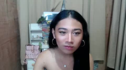Snapshot of kiana4uxoxo chatting on 17, 9, 2025 Kiana online show from 17, 9, 2025