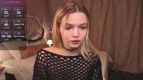 Kiana online show from 16, 12, 2025