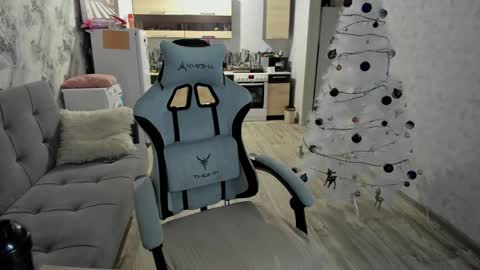 kianna_dior_ online show from 23, 12, 2025