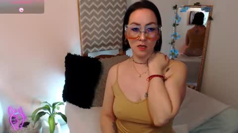 Kiara Bermont online show from 10, 1, 2026