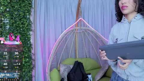 Kiara Zahiri online show from 14, 10, 2025