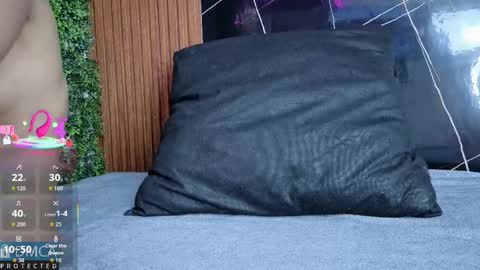 Kiara Zahiri online show from 28, 10, 2025