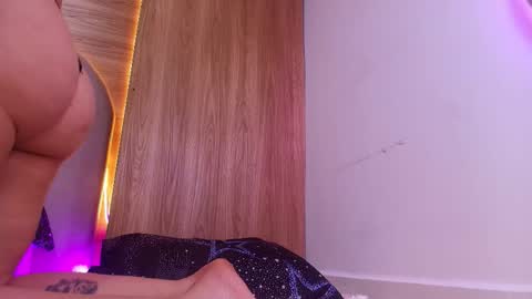 kiaralopez_ online show from 17, 3, 2026