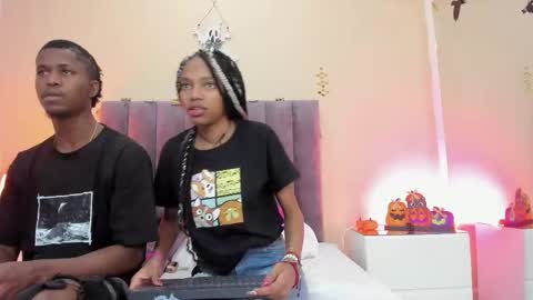 Sara Palacios online show from 30, 10, 2025