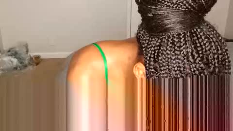 HunneysPlayRoom online show from 8, 2, 2026