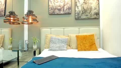 Kieran Derek online show from 15, 12, 2025