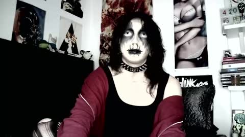 Snapshot of kiiller_queen chatting on 8, 6, 2026 kenny online show from 8, 6, 2026
