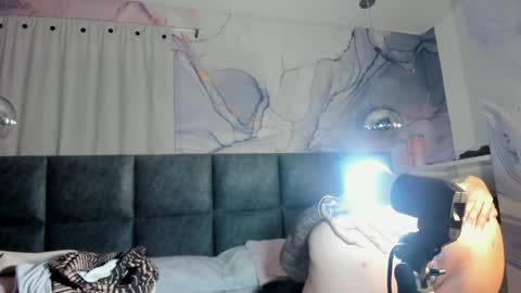 Kim online show from 9, 6, 2026