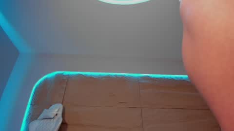 KIM COOPER online show from 7, 1, 2025