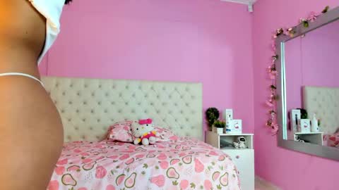 Snapshot of kiitty_horny_ chatting on 13, 5, 2026 Melody online show from 13, 5, 2026