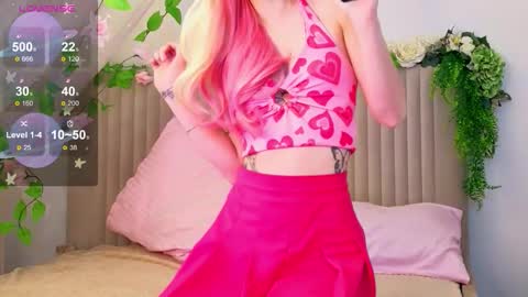 kiki_blue_eyes online show from 9, 10, 2025