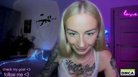 Snapshot of kiki_cute__ chatting on 13, 9, 2025 Kiki online show from 13, 9, 2025