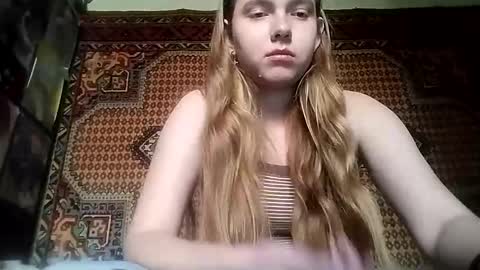Snapshot of kikibang_ chatting on 14, 10, 2025 kikibang_ online show from 14, 10, 2025