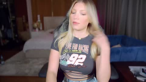 Killer Tits online show from 15, 1, 2026