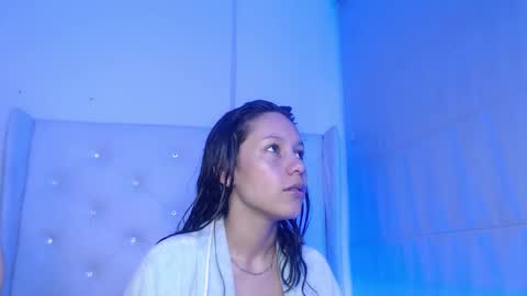 cherry  online show from 18, 12, 2025