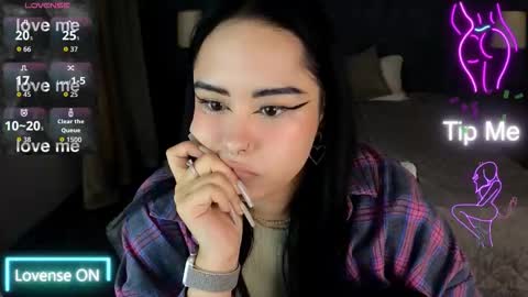 Snapshot of kim_brownie chatting on 22, 12, 2025 Kim online show from 22, 12, 2025