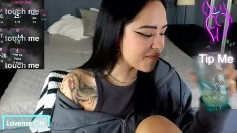 Snapshot of kim_brownie chatting on 23, 12, 2025 Kim online show from 23, 12, 2025