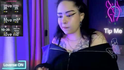 Snapshot of kim_brownie chatting on 7, 1, 2026 Kim online show from 7, 1, 2026