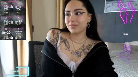 Snapshot of kim_brownie chatting on 8, 1, 2026 Kim online show from 8, 1, 2026