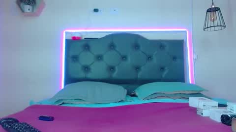 Snapshot of kim_clarck1 chatting on 12, 10, 2025 Kim online show from 12, 10, 2025